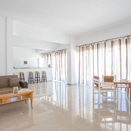 Angelos Beach Hotel ファリラキ エクステリア 写真