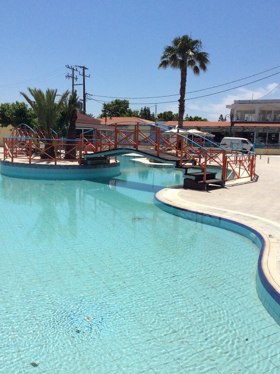 Angelos Beach Hotel ファリラキ エクステリア 写真