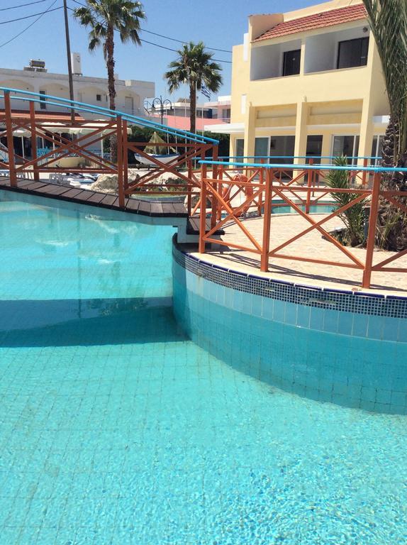 Angelos Beach Hotel ファリラキ エクステリア 写真