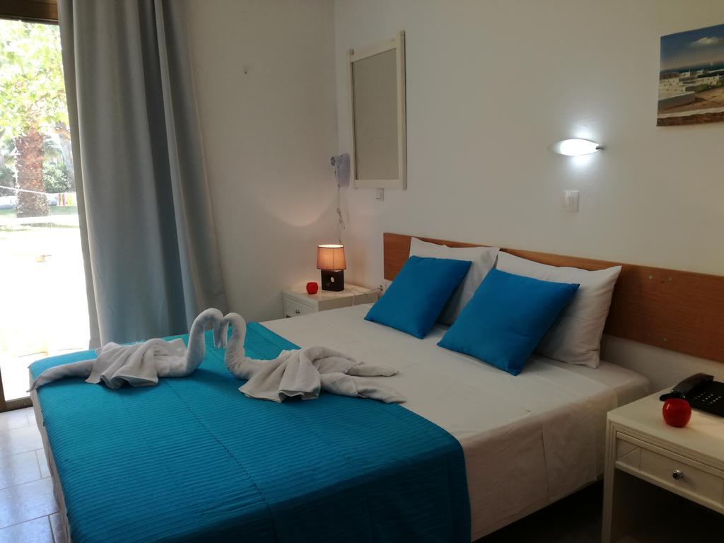 Angelos Beach Hotel ファリラキ エクステリア 写真