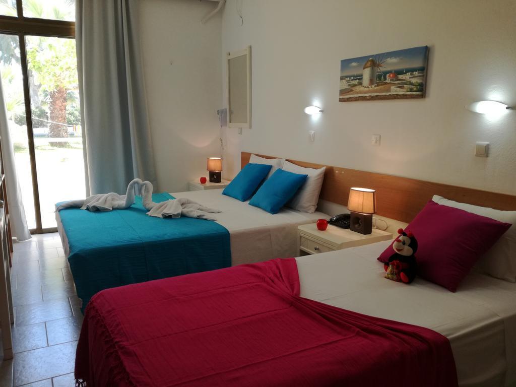 Angelos Beach Hotel ファリラキ エクステリア 写真