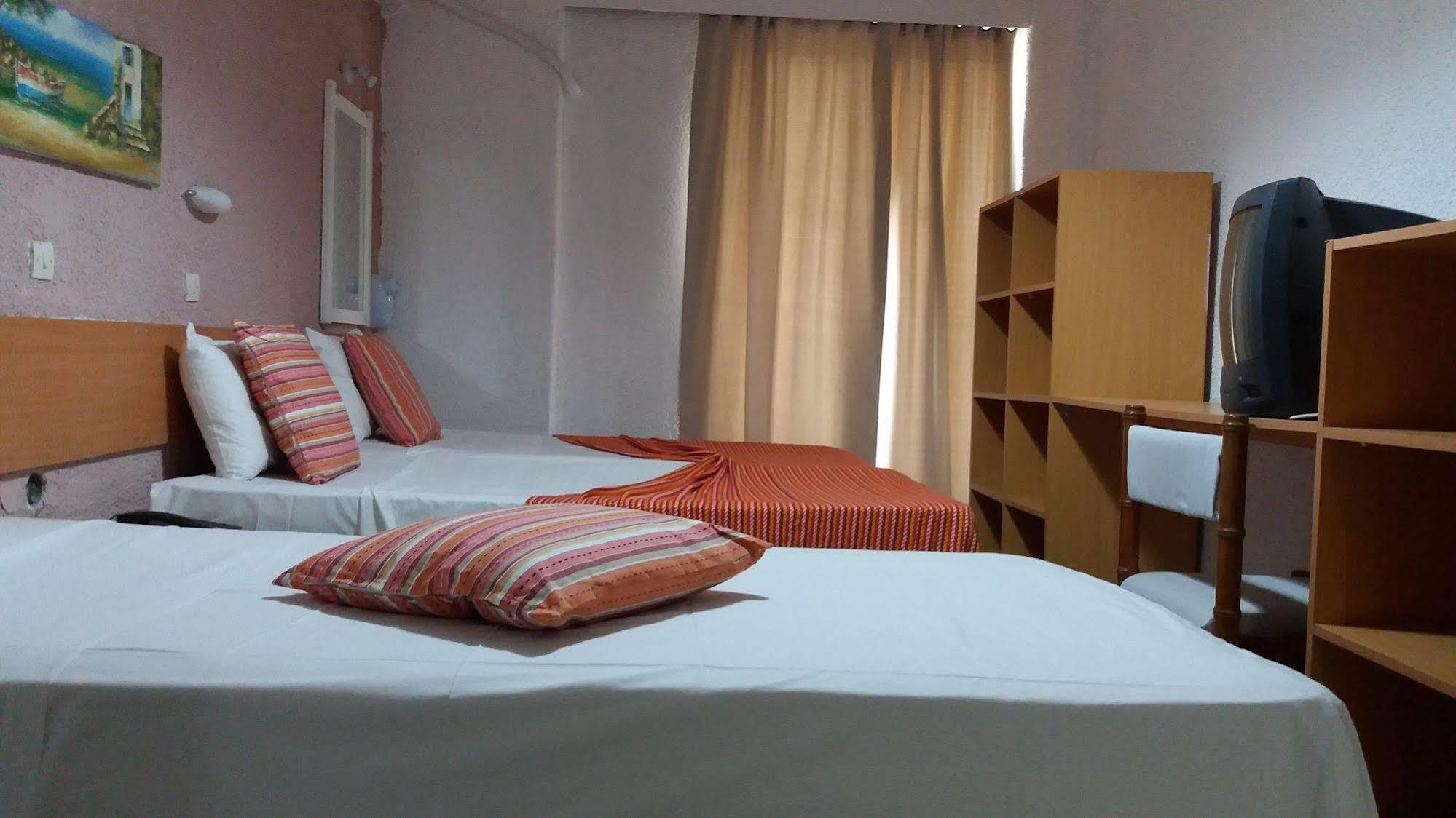 Angelos Beach Hotel ファリラキ エクステリア 写真