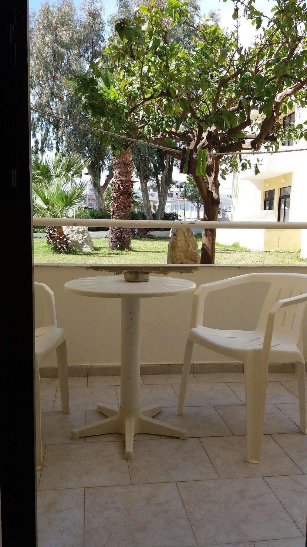 Angelos Beach Hotel ファリラキ エクステリア 写真