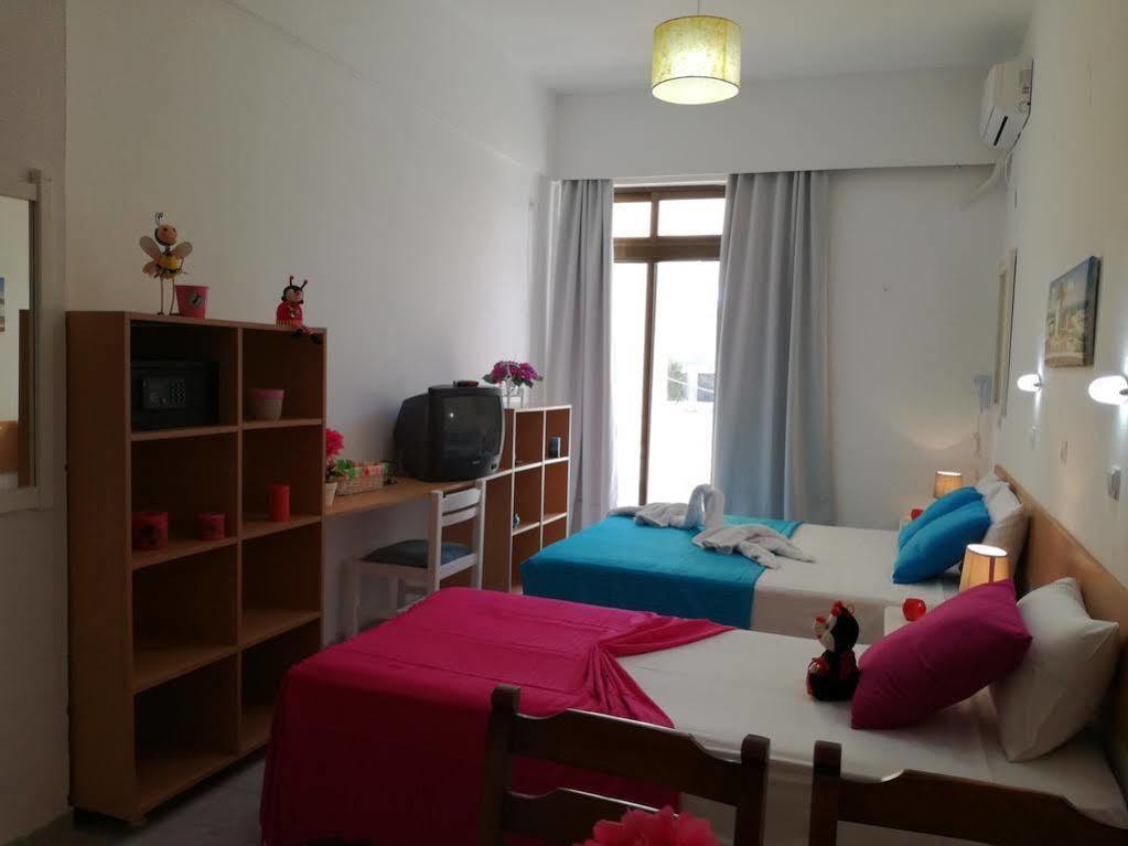 Angelos Beach Hotel ファリラキ エクステリア 写真